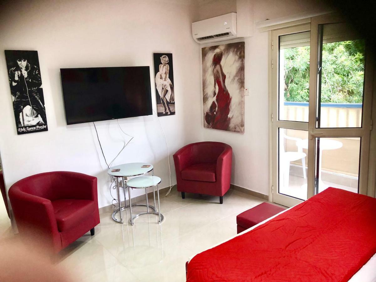Paphos gardens studio suite Extérieur photo